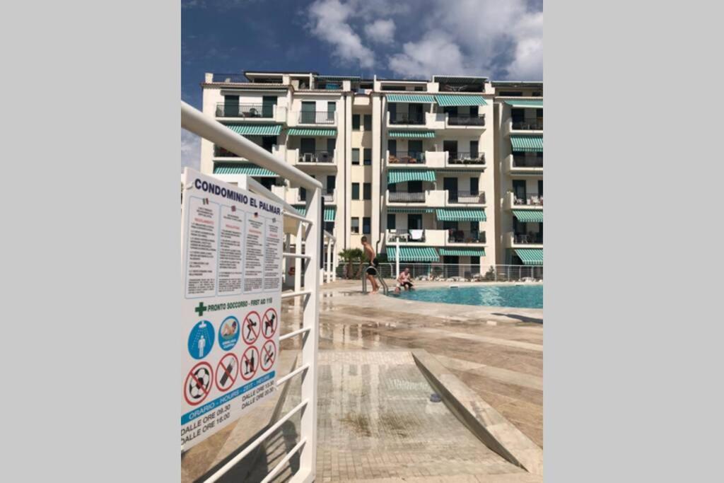 El Palmar Residence Vista-Mare E Vista-Piscina Jesolo Extérieur photo